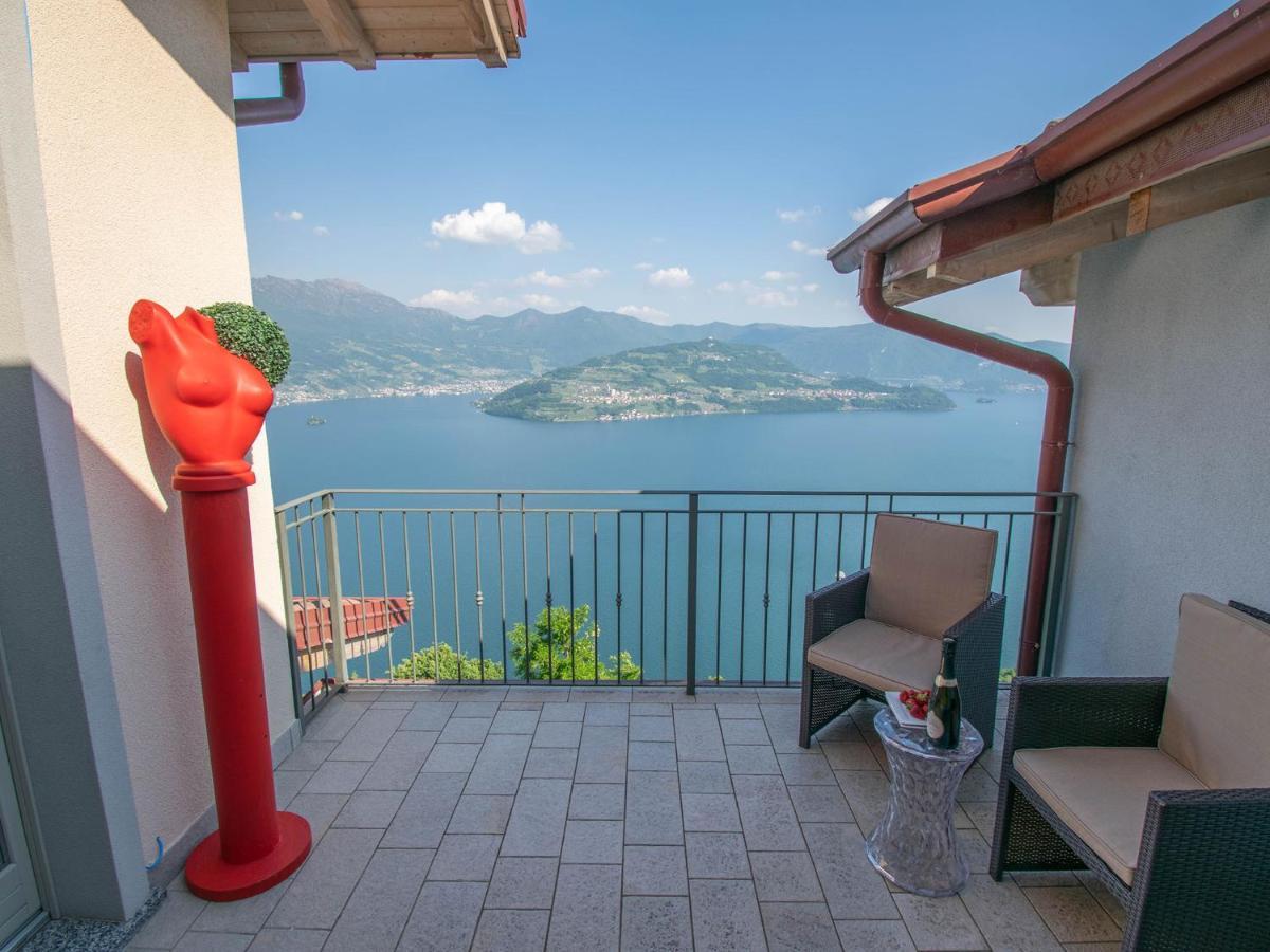 Cherubino - Stunning Lake View With Swimming Pool Parzanica Εξωτερικό φωτογραφία